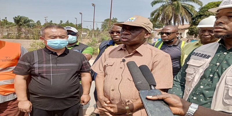 Kasaï oriental : le DG de l’OVD clôture sa visite à Mbujimayi par l’inspection des travaux du projet TSHILEJELU