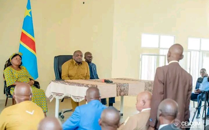 Kasaï oriental : le Gouverneur Mathias Kabeya appelle les chefs des divisions provinciales à appliquer toutes les décisions prises au niveau national