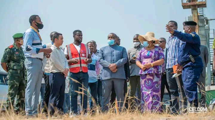 Kasaï oriental : le Gouverneur Mathias Kabeya visite les installations de l&rsquo;entreprise chinoise CGCD
