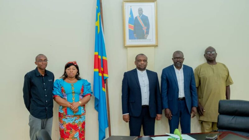Kasaï oriental :  la délégation de l’IITA présente ses projets de développement en cours d’exécution au gouverneur Mathias Kabeya
