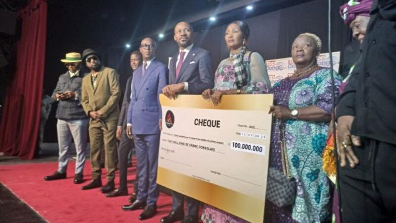 RDC : 50.000 USD des recettes du concert de Wenge 4×4 remis à 35 veuves des artistes