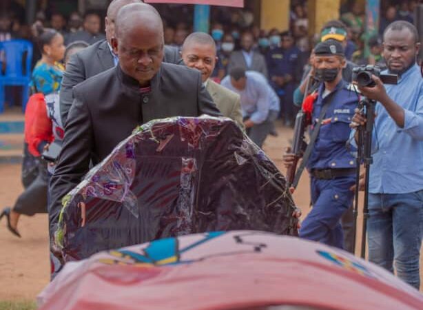 Kasaï oriental : l’ancien président fédéral de l’UDPS et ministre de l’intérieur Denis Kalombo a reçu des hommages dignes de son nom