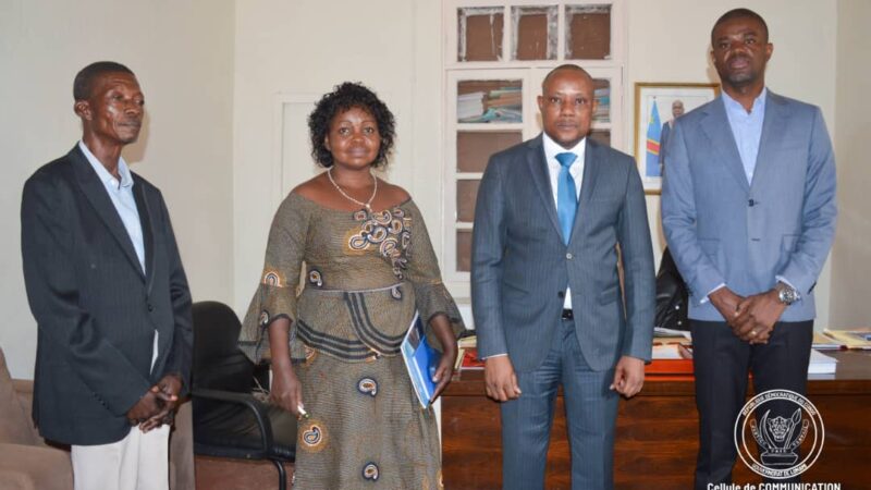Lomami : le Vice-gouverneur reçoit le chef d’agence de la CNSSAP Lubumbashi en mission de vulgarisation