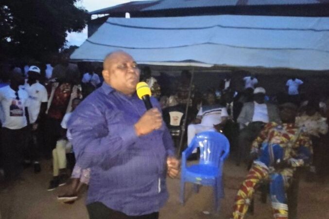 Élections 2023: « l’UDPS doit avoir cette fois-ci 400 députés nationaux», dixit le député provincial Kizito Mfunyi Minanuji