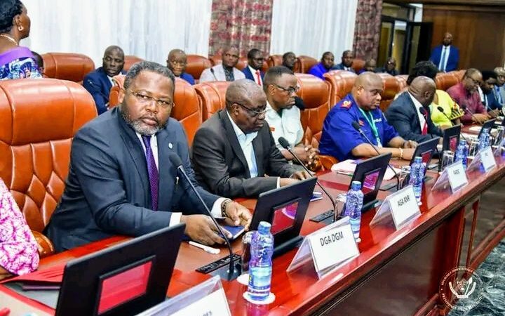 RDC: une table ronde annoncée en novembre pour évaluer l&rsquo;état de siège
