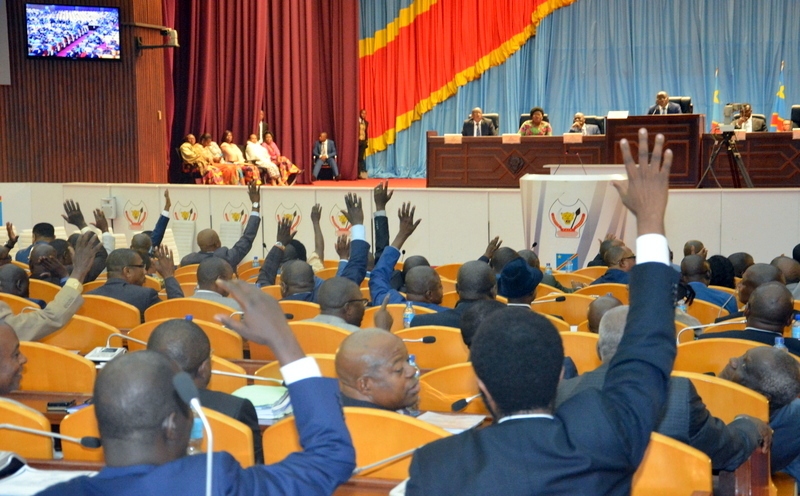 RDC: adoption à l’Assemblée nationale du rapport sur le projet de loi sur le blanchiment des capitaux et le financement du terrorisme