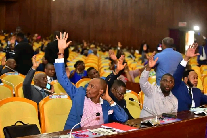 RDC : chiffré 14,6 milliards USD, le projet de loi des finances 2023 a été déclaré recevable à l’Assemblée nationale