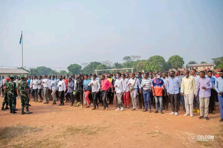Kasaï oriental : près de 2000 jeunes enrôlés au sein de l’armée attendent leur départ pour Kinshasa