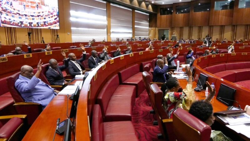 Sénat : adoption du projet de loi de ratification d’un accord commercial entre la RDC et le Burundi