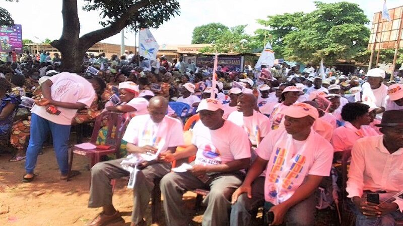 Kasai oriental : célébration de la journée de la base militante, la fédération de l’UDPS Mbujimayi réitère son soutien et sa confiance à Augustin Kabuya