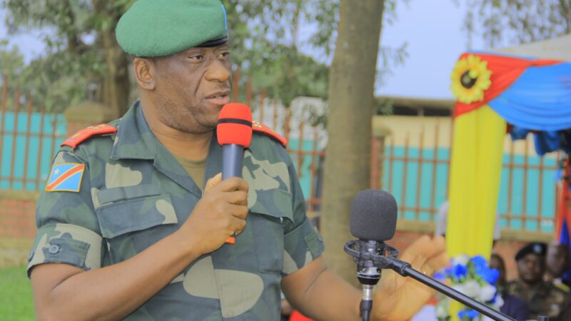 Ituri : le gouverneur militaire Johnny Luboya annonce le déploiement des forces de sécurité en territoire d’Irumu