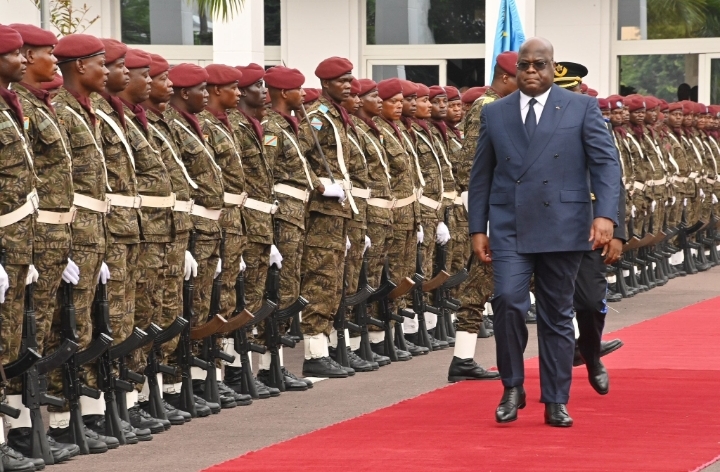 Kongo central : Félix Tshisekedi va rencontrer les jeunes recrutés dans l’armée à la base militaire de Kitona