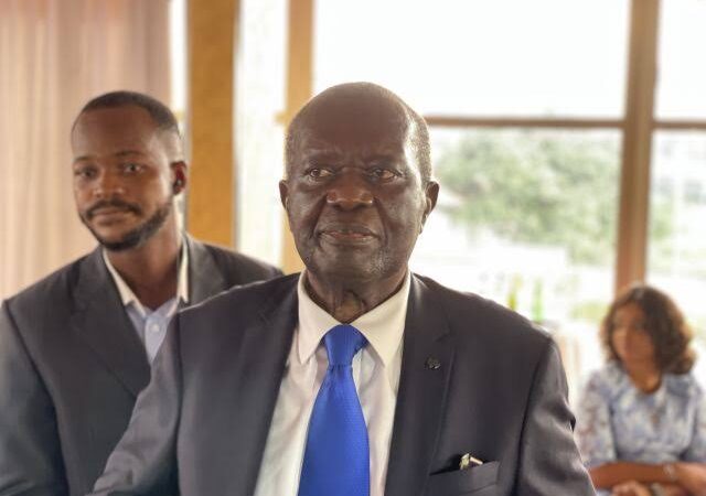 Kasaï oriental : Jonas Mukamba obtient le permis d’exploitation de la cimenterie de Katanda