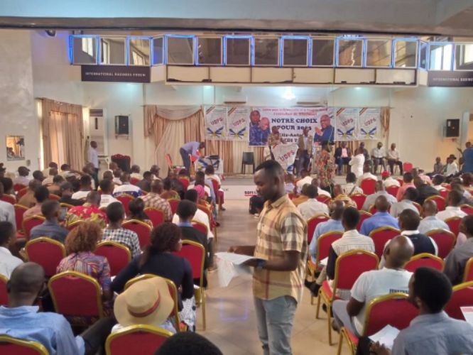 Kasaï oriental : plus d’une centaine de militants et cadres de l’UDPS formés comme témoins pour contrôler l’opération d’enrôlement des électeurs