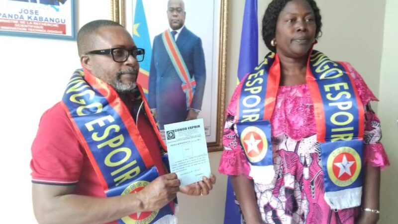 Kasaï oriental : le député honoraire Pierre Ngandu Mulombelayi a adhéré officiellement au parti Congo Espoir