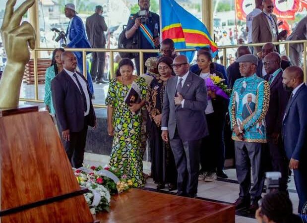 RDC : Sama Lukonde honore la mémoire d’Étienne Tshisekedi Wa Mulumba 6 ans après son décès