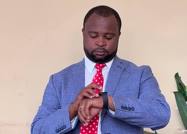 Enrôlement à Katanda : le Professeur Alphonse Toussaint Tshitenga Mulumba attendu cette semaine dans son fief électoral