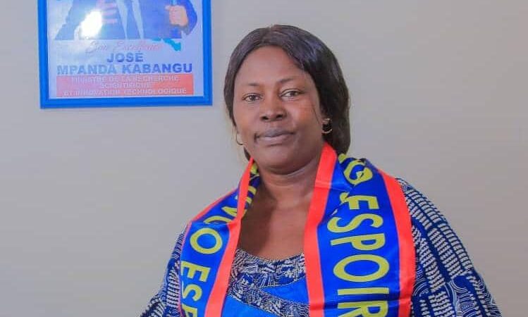 Kasaï oriental :  Christine Tshibuaya, fédérale de Congo Espoir, félicite José Mpanda  pour sa nomination au poste de ministre de l’agriculture