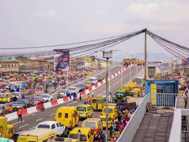 Kinshasa : Gentiny Ngobila publie une nouvelle grille tarifaire des transports en commun