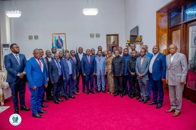 RDC : les députés provinciaux du Sud-Kivu chez Mboso pour remercier le Chef de l’Etat pour avoir pris acte de la déchéance du Gouverneur Ngwabidje