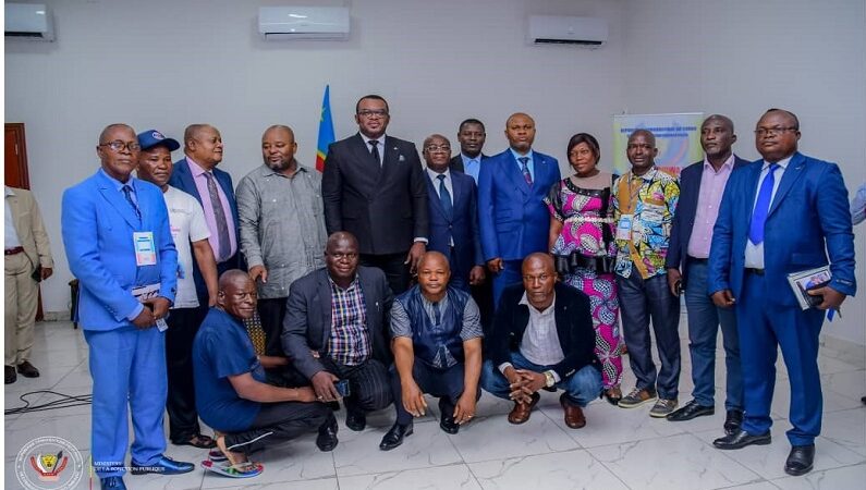 RDC : le Gouvernement et le banc syndical des professionnels de la santé ont signé un protocole d’accord pour la paix sociale et l’intérêt général