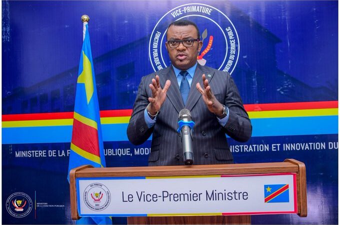 RDC: pour avoir affecté les nouvelles unités en violation de la loi, deux secrétaires généraux se voient suspendus