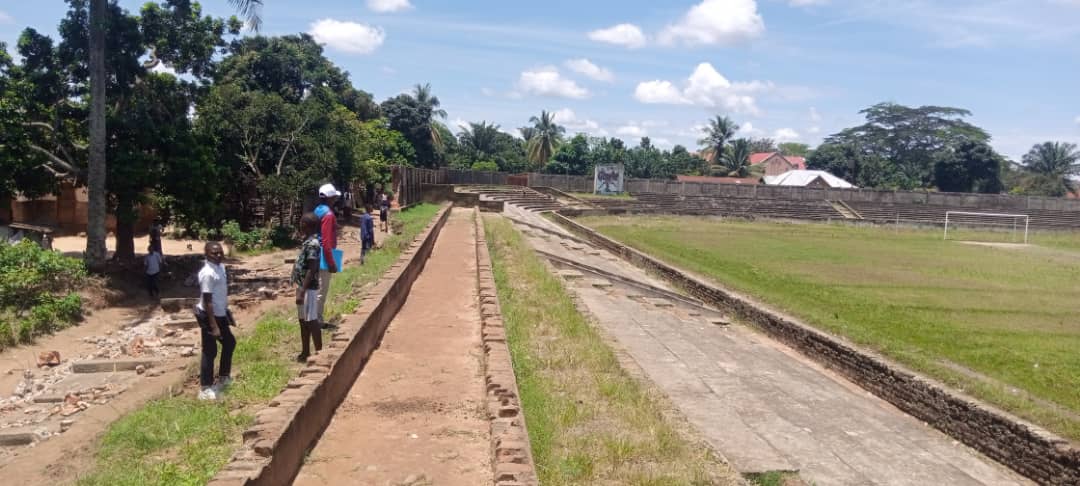 Kasaï central : John Kabeya annonce la réhabilitation du stade des jeunes de Katoka