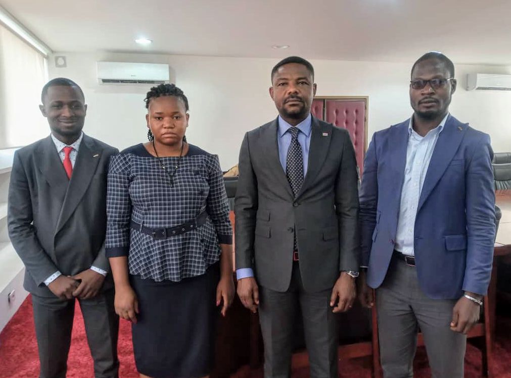 RDC: campagne de mobilisation des fonds pour la formation professionnelle des jeunes du Kasaï oriental, John Mbombo reçoit le conseil provincial de la jeunesse