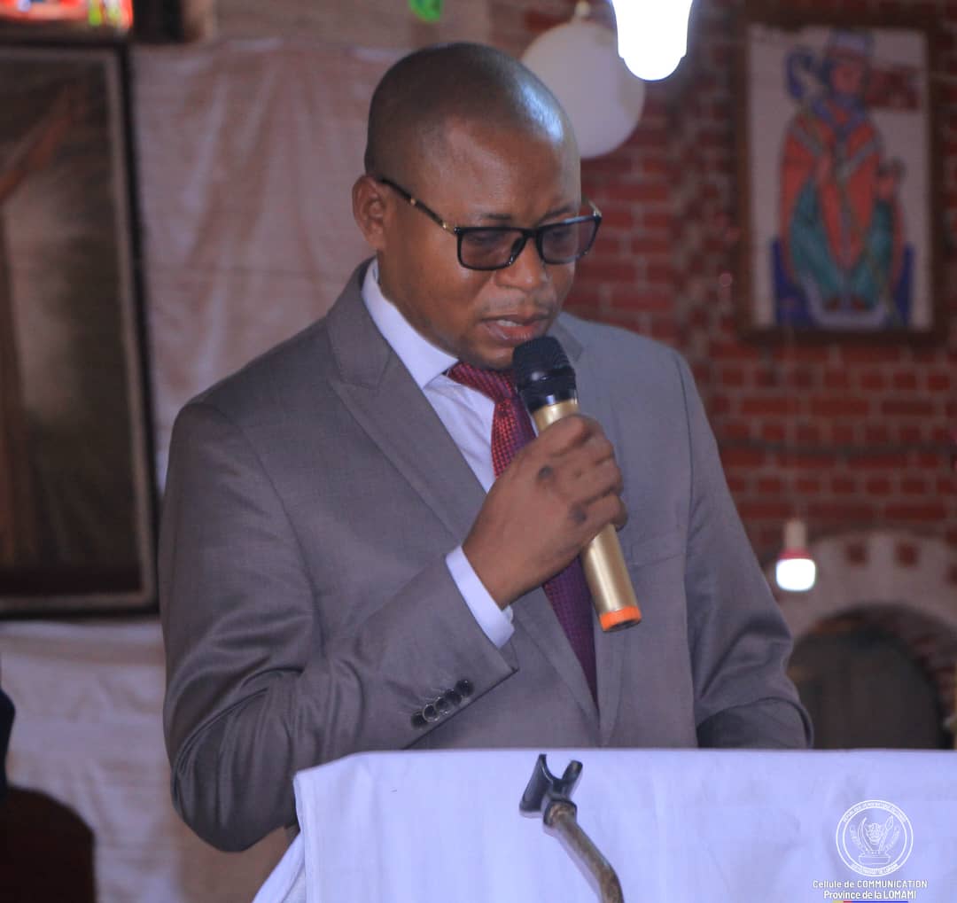 Lomami : Nathan Ilunga appelle les jeunes à soutenir les FARDC en s’enrolant dans l’armée