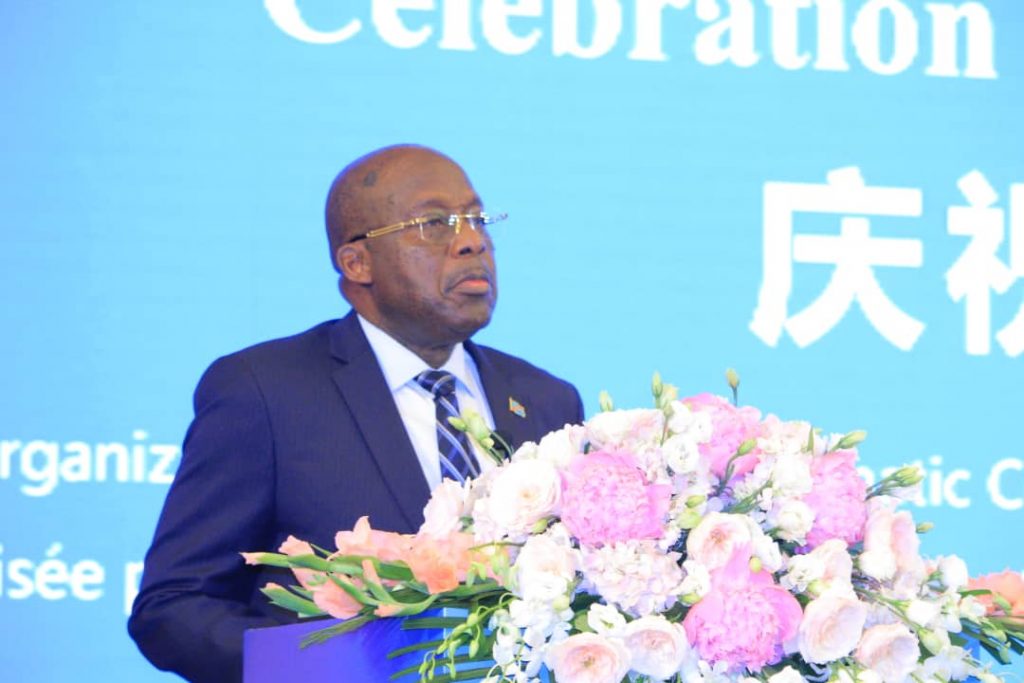 Diplomatie : le message fort de Lutundula aux africains à Beijing,  « il nous faut du travail, la solidarité, l’ambition…notre destin appartient à nous-mêmes»