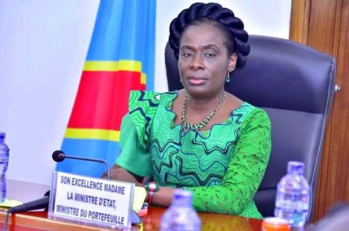 Assemblée nationale : inexécution du décaissement des crédits réservés à la MIBA, Ngoyi Kasanji interpelle la ministre du portefeuille Adele Kayinda