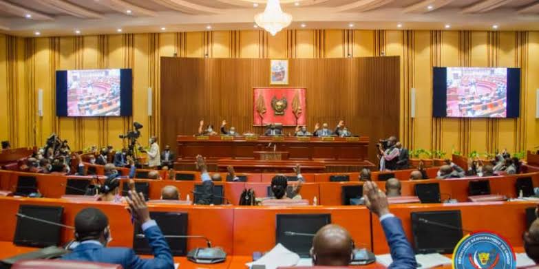 RDC: le sénat vote le projet de loi portant institution de la réserve armée