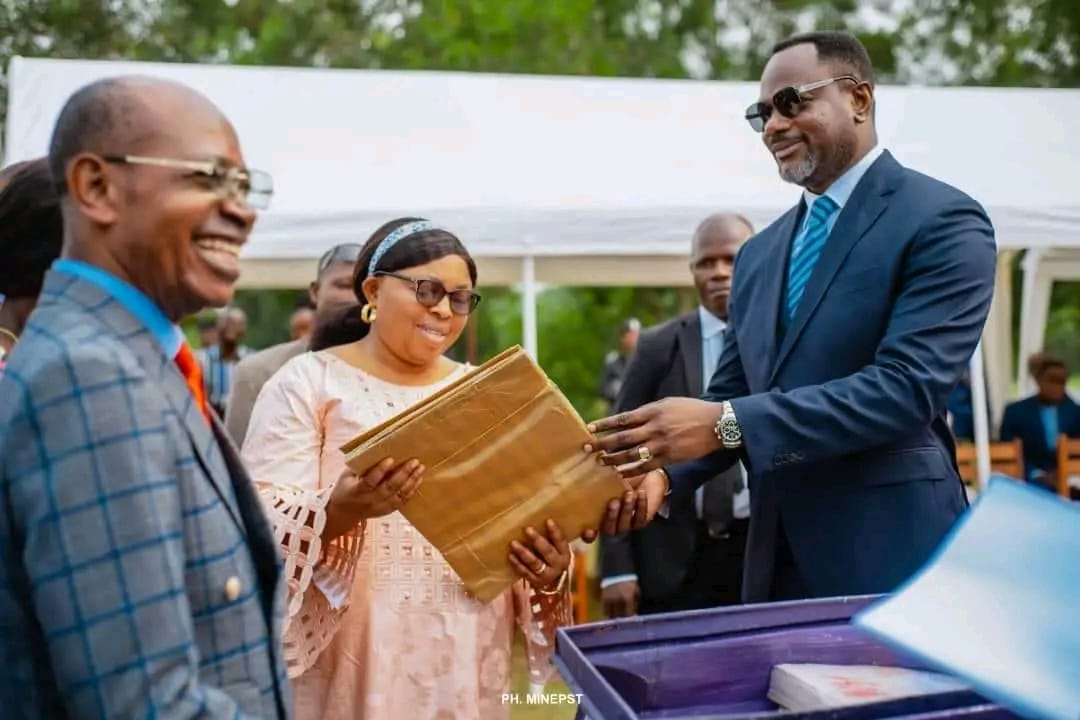 Kasaï oriental- EXETAT2023 : la Gouverneure intérimaire Julie Kalenga Kabongo encourage les finalistes