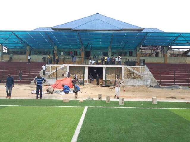 Réhabilitation du stade Kashala Bonzola : le ministre Kabulo précise que le gouvernement a prévu 10 millions USD par trimestre pour les travaux de tous les stades identifiés