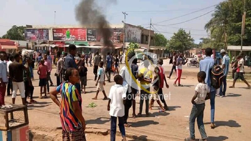 Kasaï oriental : des flammes de feu sur les lignes de la SNEL provoquent la panique sur le boulevard Laurent Désiré Kabila