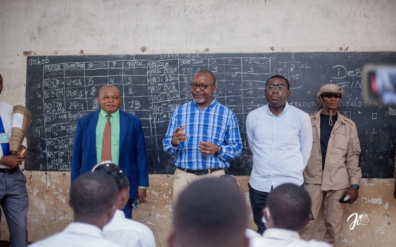 Kasaï oriental : le Sénateur Eddy Mundela rassuré de la remise de l’école construite sur son financement en septembre prochain à Kabeya-Kamuanga