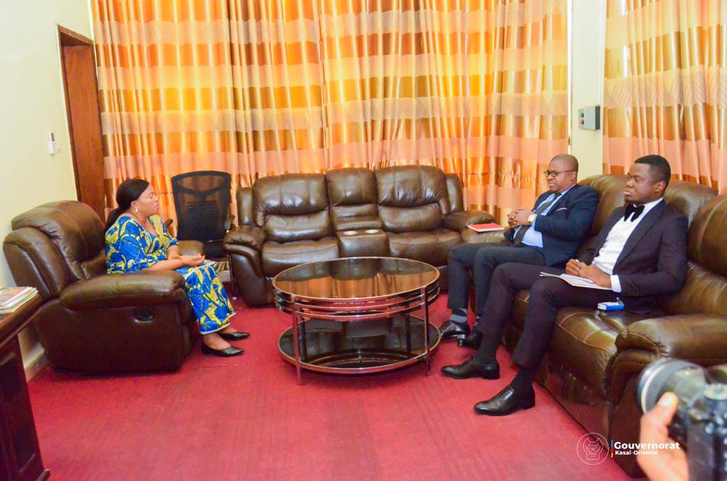 Kasaï oriental : la Gouverneure intérimaire Julie Kalenga rétablit la franche collaboration avec l’IGF