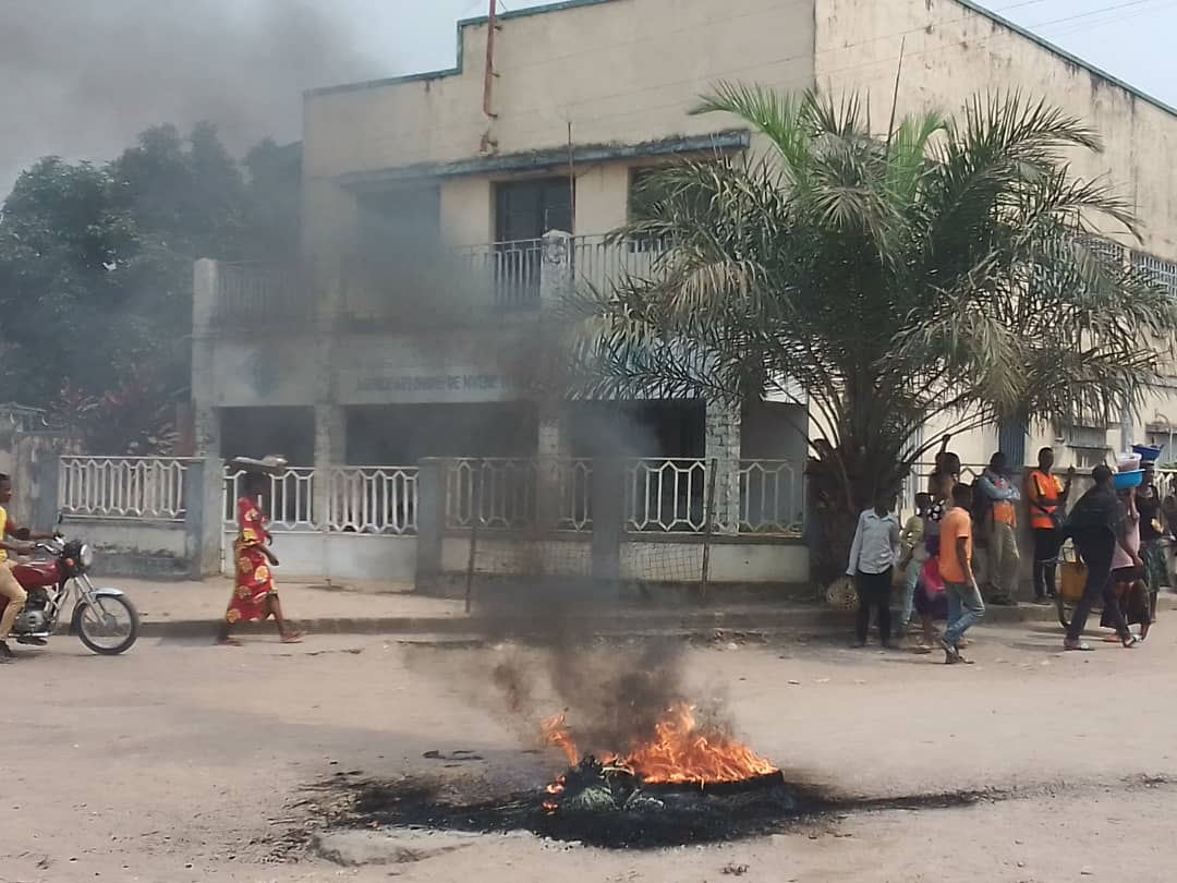 Lomami : les chauffeurs motos en grève pour dénoncer la hausse des frais fixés par la DGRLO à Muene-Ditu