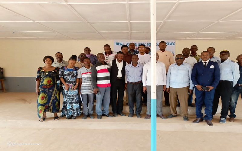 Kasaï oriental : UJD dote 100 enfants d&rsquo;un lot de fournitures scolaires en territoire de Miabi