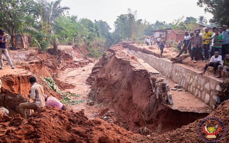 Kasaï oriental : des maisons écroulées, des routes détruites, bilan des pluies diluviennes à Bipemba