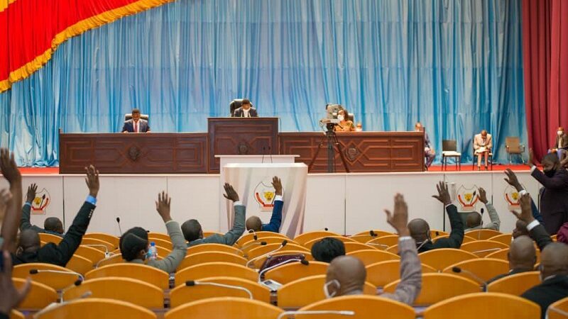 RDC : la loi de ratification de l’accord de financement du projet de construction du Centre financier de Kinshasa adoptée au parlement