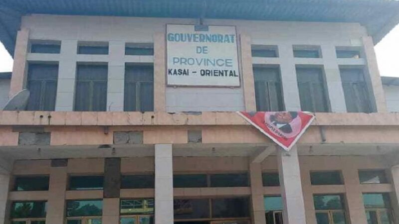 Kasaï oriental : démis de leurs fonctions, d’anciens membres du Gouvernement provincial exigent le paiement de leurs salaires et autres avantages