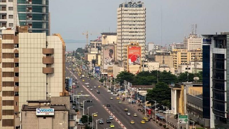 Insalubrité à Kinshasa: Félix Tshisekedi évoque la possibilité de la création d’une industrie de recyclage