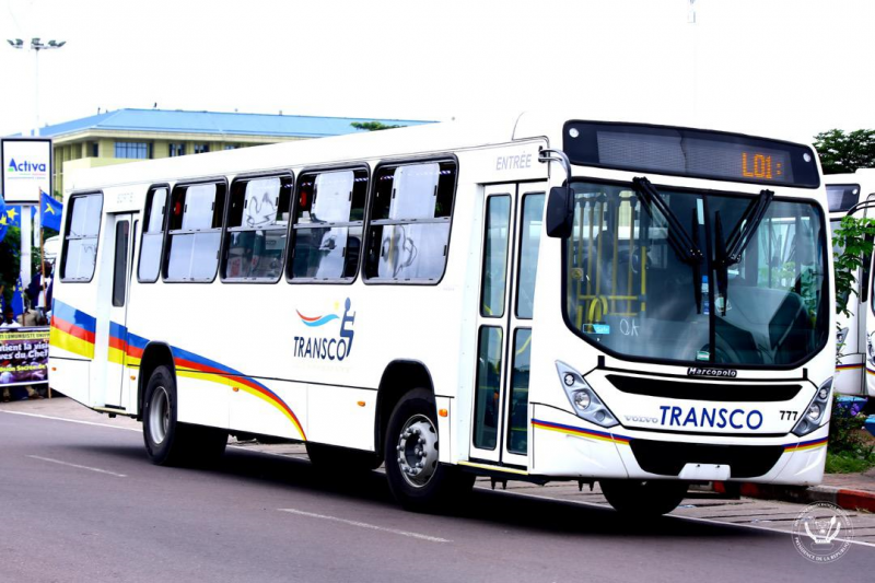 Kasaï oriental : Julie Kalenga reçoit les bus Transco et Trans Academia