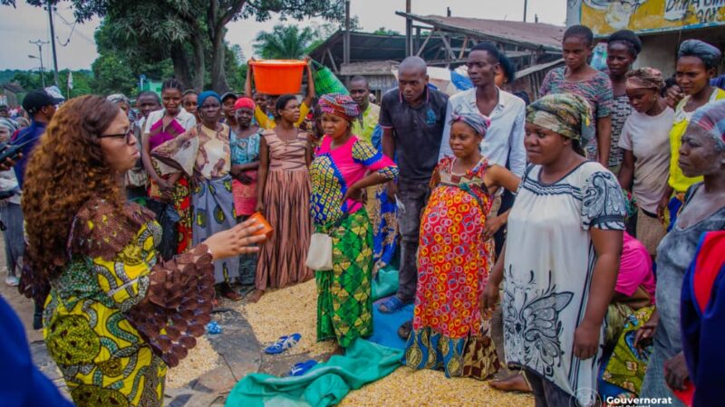 Hausse du prix de maïs à Mbujimayi: Julie Kalenga va à la rencontre de  quelques vendeurs