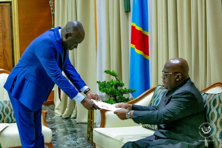 RDC: Félix Tshisekedi reconduit la mission d’Augustin Kabuya