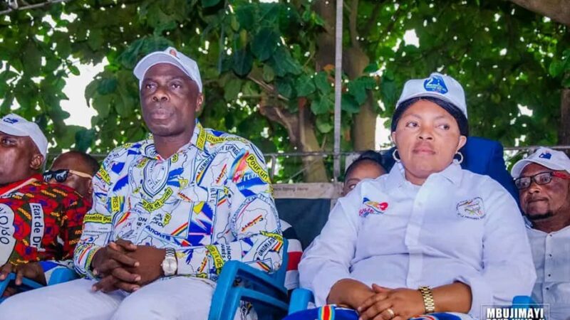 Kasaï oriental : Julie Kalenga félicite Jean-Paul Mbwebwa Kapo pour son élection comme Gouverneur
