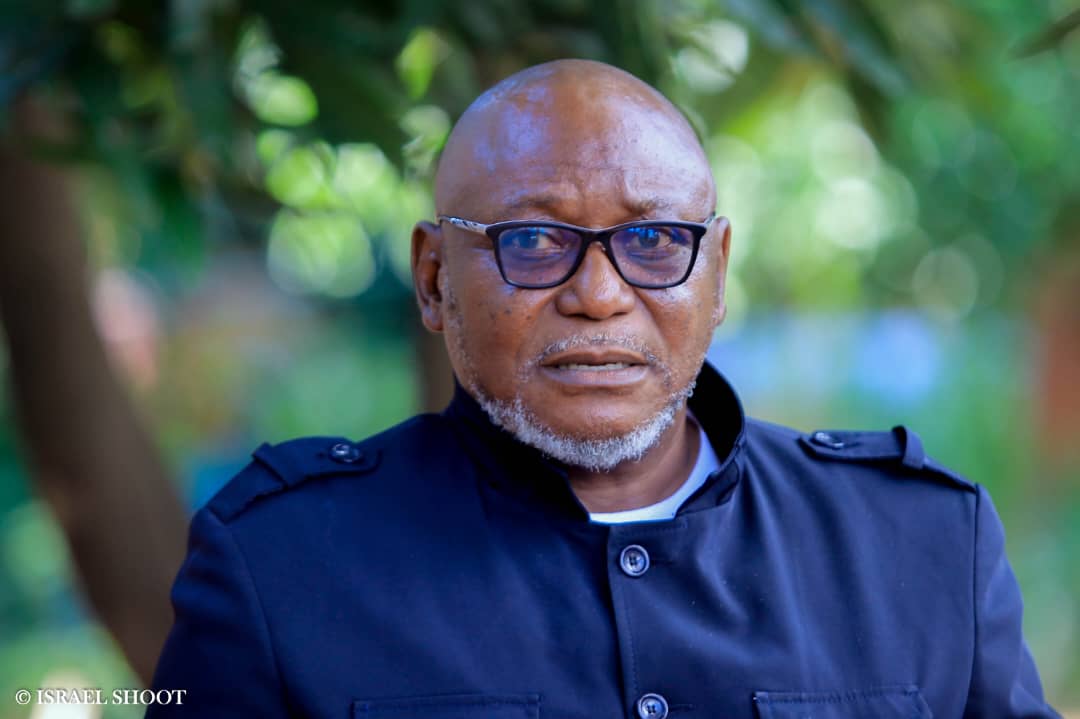 Kasaï oriental : l&rsquo;ancien député provincial Bavon Mbuyi accorde plus de 50% de réussite au gouvernement Jean-Paul Mbwebwe