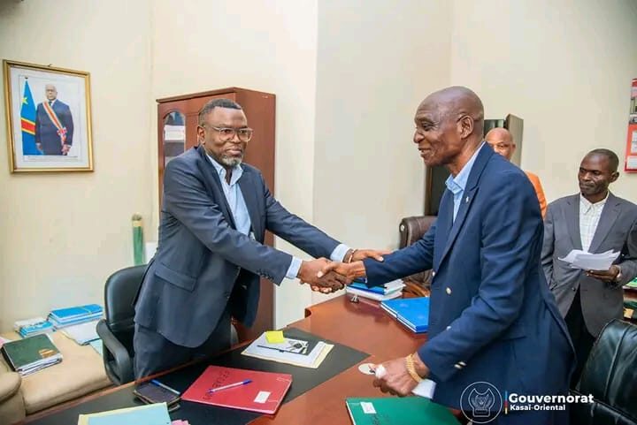Kasaï oriental :  le nouveau directeur de cabinet du Gouverneur Gaston Ilunga Mukoka prend officiellement ses fonctions
