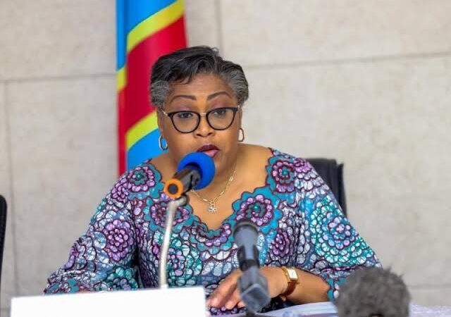 RDC : Judith Suminwa exhorte les ministres à mettre œuvre le slogan « debout congolais » durant ce mandat